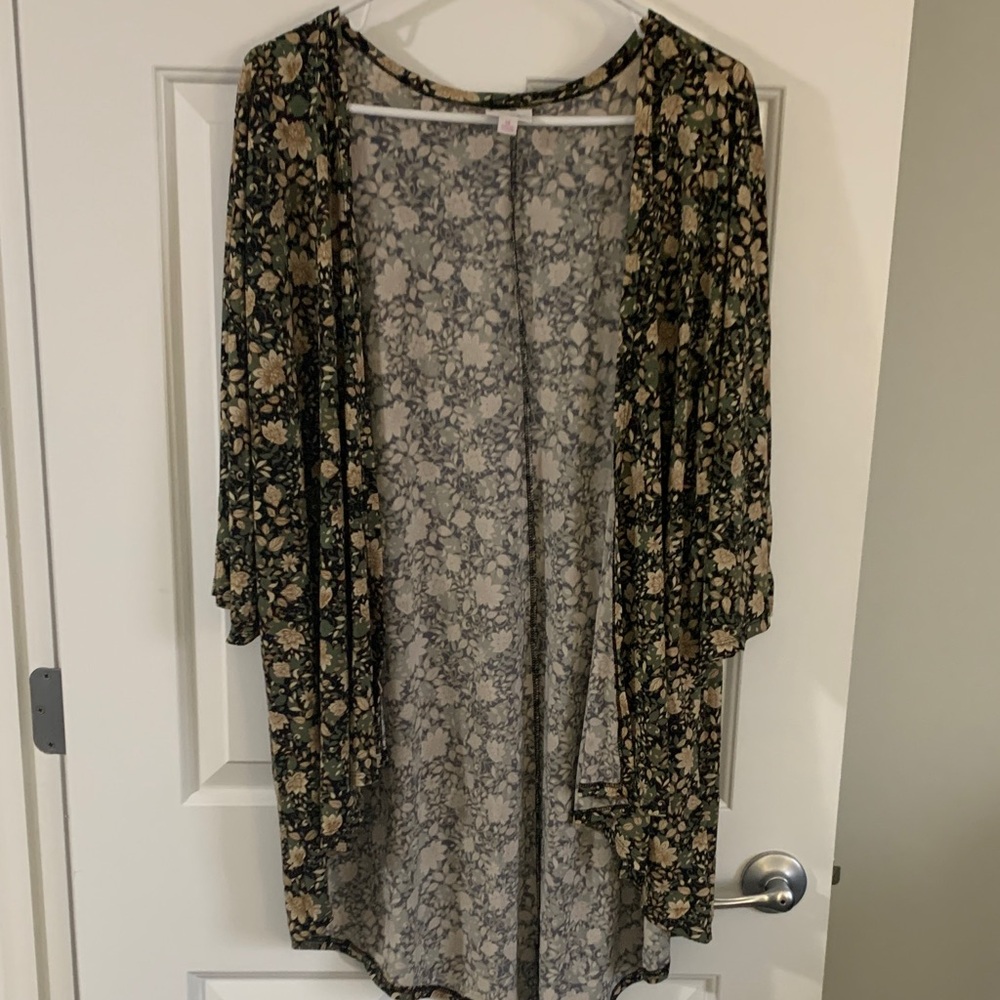 LuLaRoe Green and Cream Floral Top